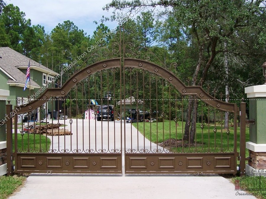 Custom Aluminum Driveway Gate (#VG-04)