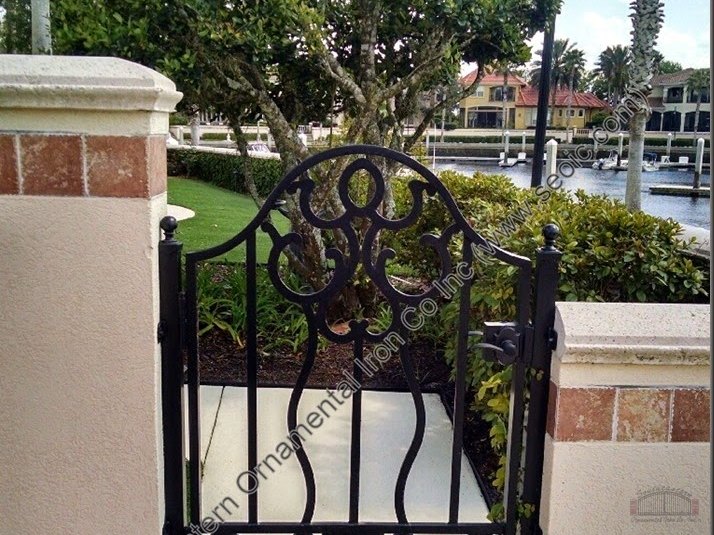 Harbor Walk Gate (WG-45)