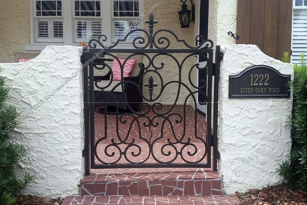 Patio-Walk-Gate-Scroll-Work (WG-44)